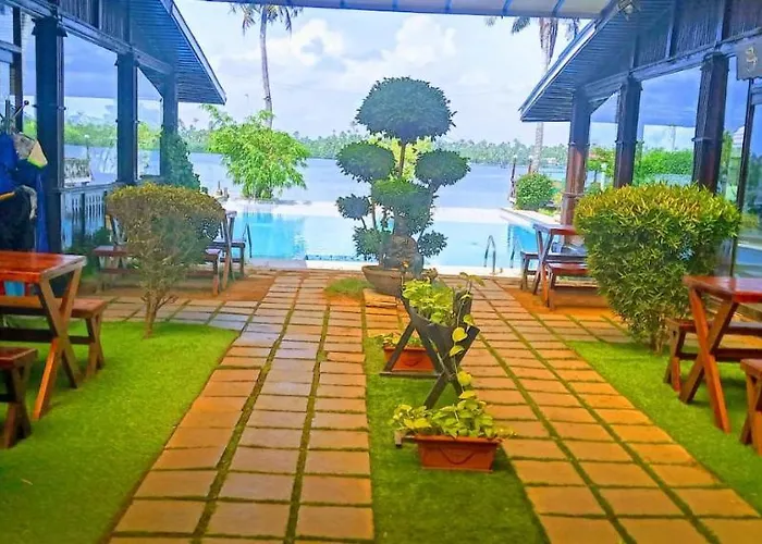 Hotels With Four Stars Sea Lagoon Health Resort