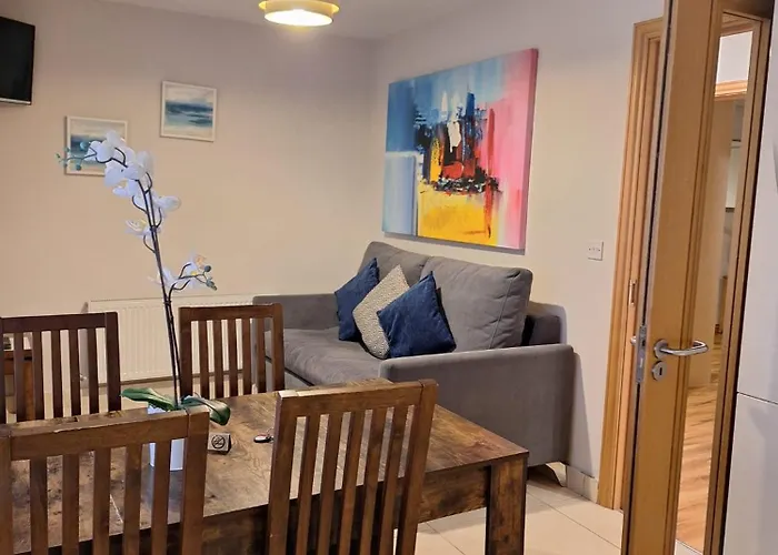 Five Lamps Suites