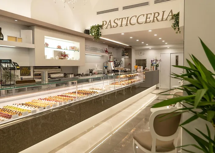 L'Opera Rooms & Suite