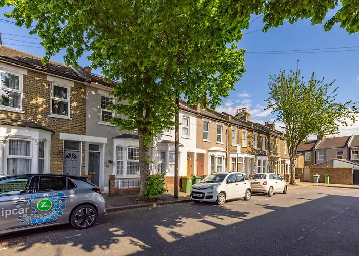 Stratford Villa