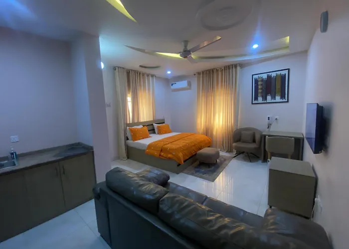 Guest house: C7 Hazelwood Residence & Suites