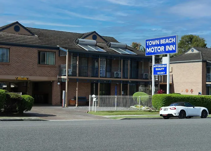 Pet Friendly hotel: Town Beach Motor Inn Port Macquarie
