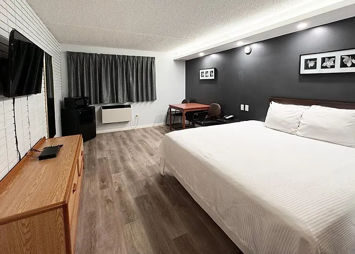 World Casino hotels Travelodge By Wyndham Winnipeg Airport