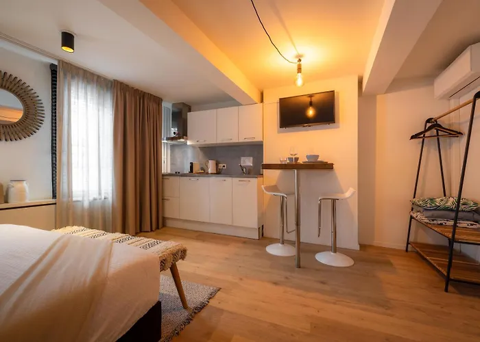  Madrid Suites