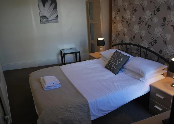 Hotel near College: Millifont Guest House