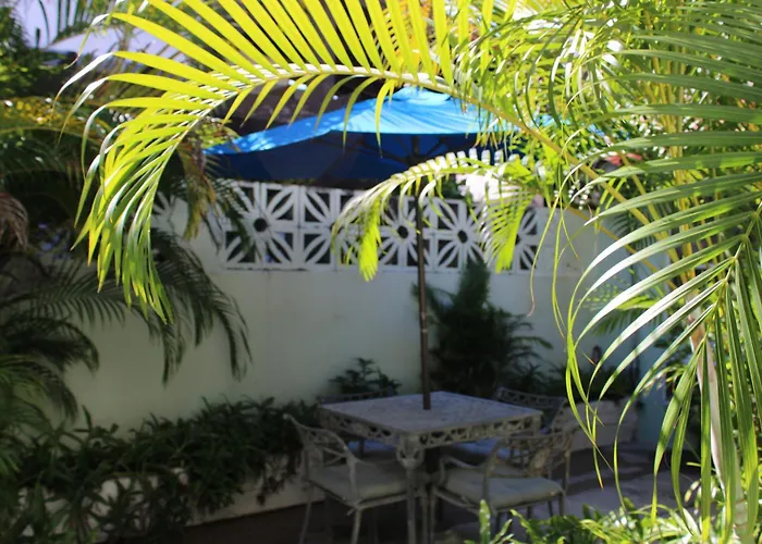 Numero Uno Beach Apartments