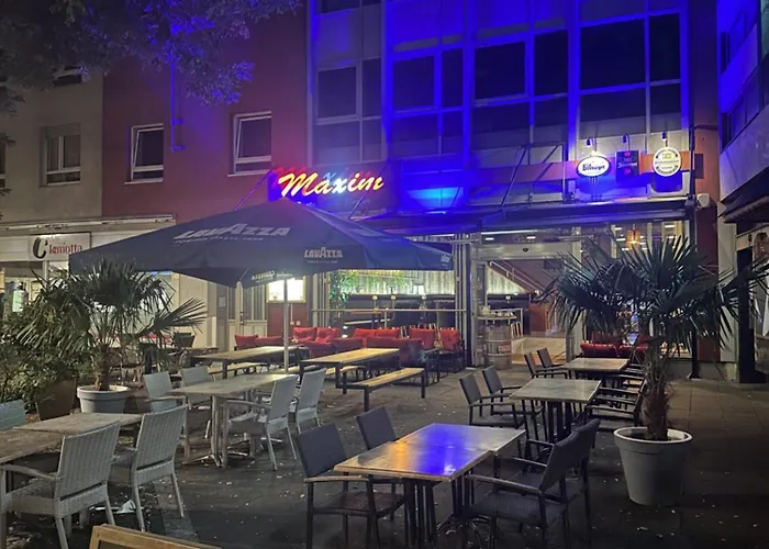 Maxim Apartments