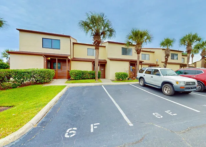 Private Villa: Beachwalk Condominiums 6F