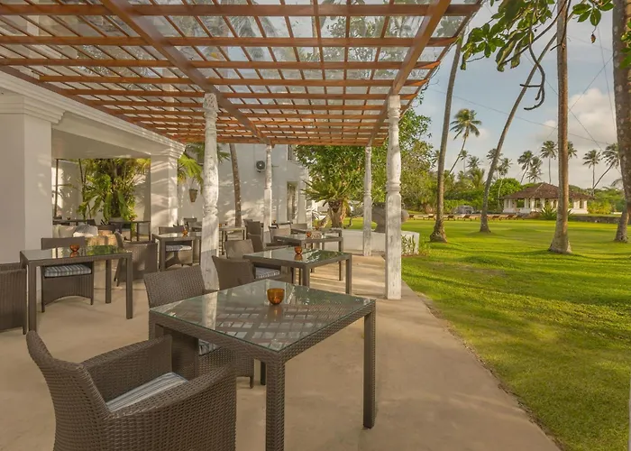 Spa Hotel: The Villa Bentota By Kk Collection