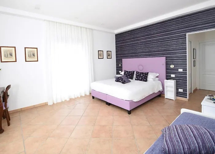  Bella Sorrento