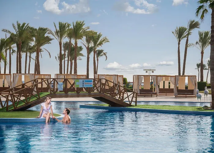  Cleopatra Luxury Makadi Bay