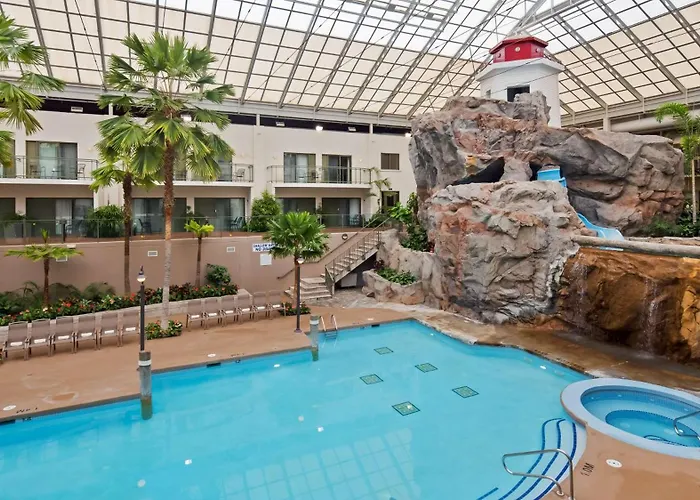 Hotel with view: Best Western Plus Lamplighter Inn & Conference Centre