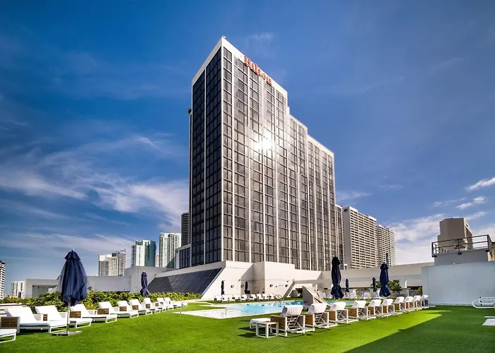 Beach hotel: Hilton Miami Downtown