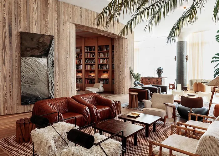 Hotels with pool Santa Monica Proper , A Member Of Design s