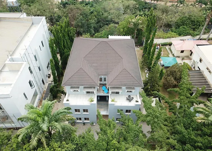 Guest house: House 24