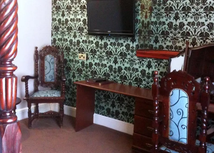 Romantic hotels Ely House