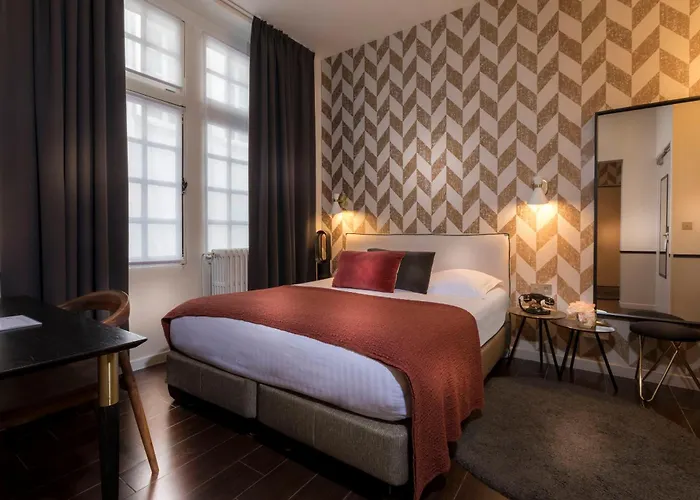 Hotel Romântico: Hôtel Jeanne d'Arc Le Marais