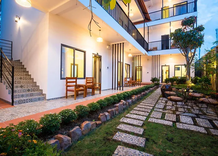 Family Hotel: Aurora House