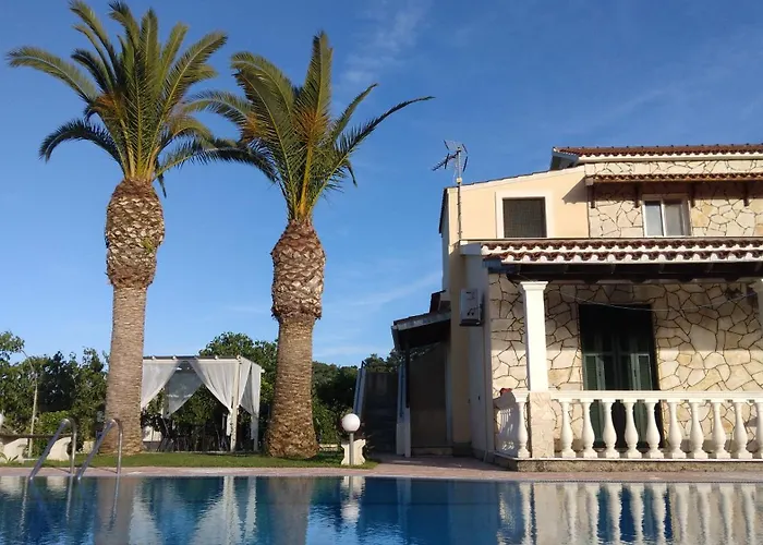 Romantic hotel: Blue Sky