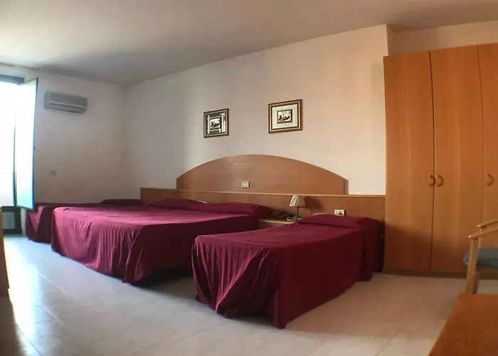 Ascot Lodging