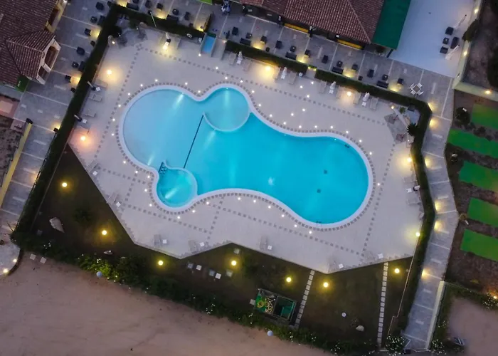 Hotel Con Piscina Le Vanille