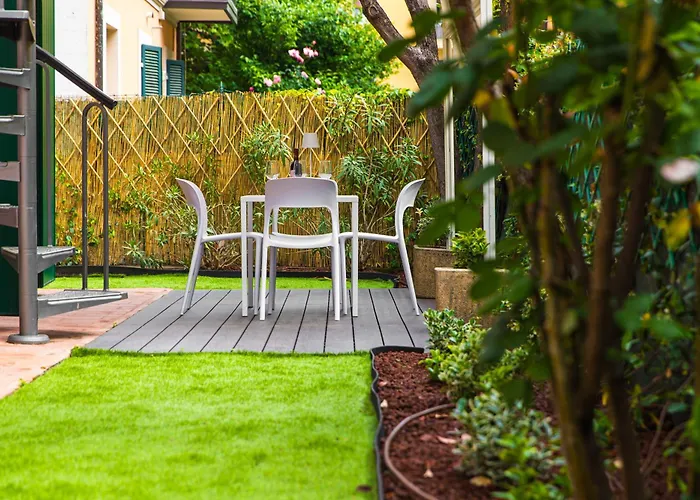 Urban Cottage Free Parking - Private Garden