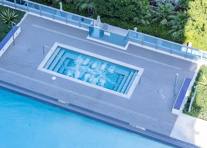 Apartments Bluebird Suites Monte Carlo Miami Beach