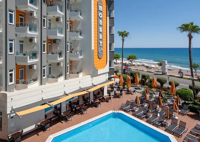 Golf hotel: Monart City Hotel
