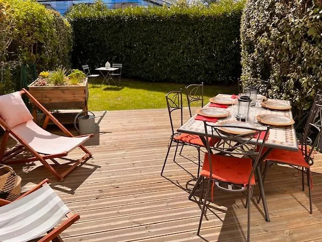 Maison COMet Avec Jardin Et Parking
