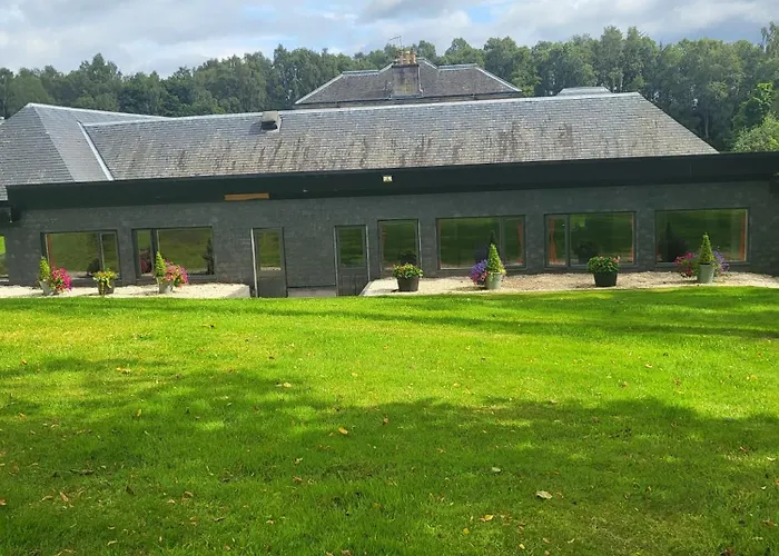 Glassford House
