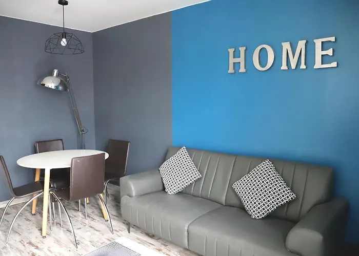 Hôtel accueillant les animaux: Les Gites Du Monde , Appartements 2 Chambres- 4 Lits Simples Modulables En Lits Doubles