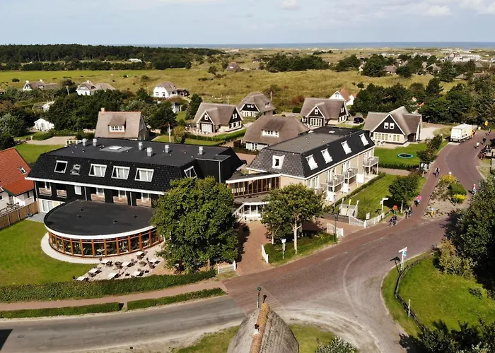 Strandhotel: Hotel Nes