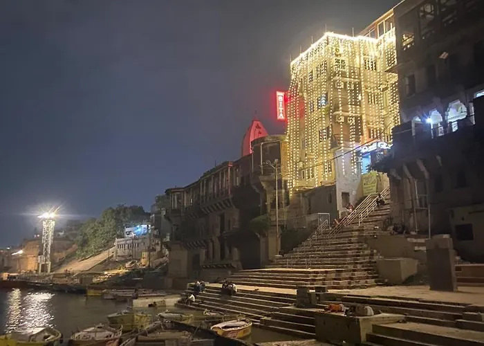 Hotel Sita Place On Heritage Ghats Of Benaras