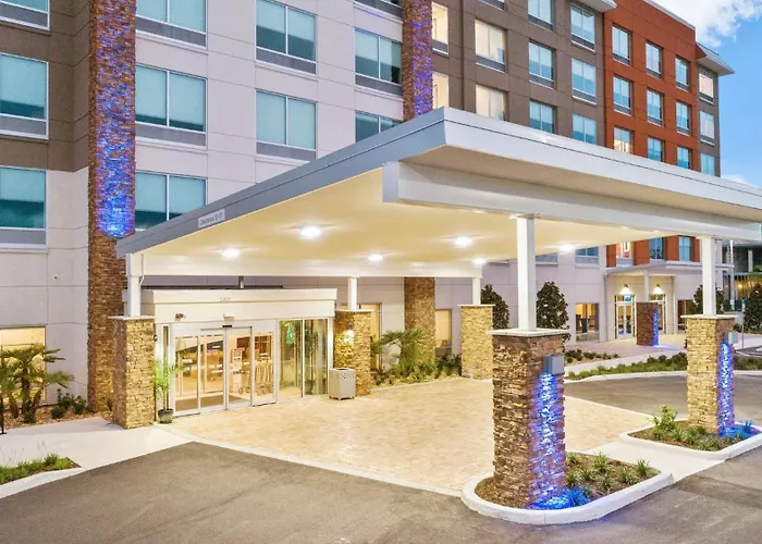 Holiday Inn Express & Suites Orlando- Lake Buena Vista By Ihg