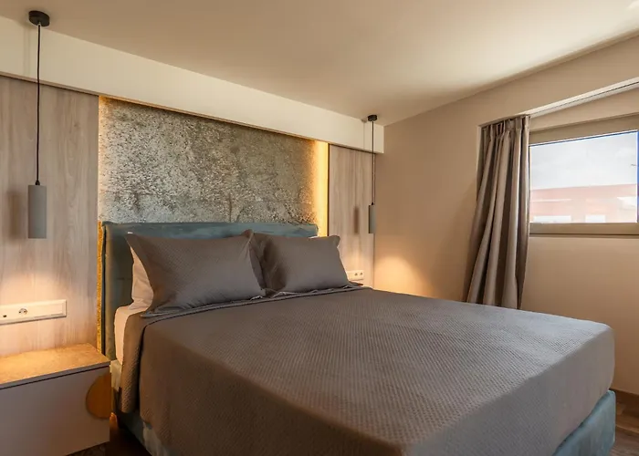 Wellnest Hotel