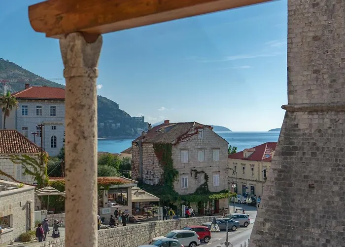 Hotel near College: Villa Ragusa Vecchia