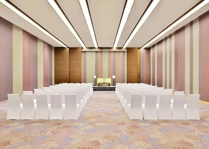 Resort: Courtyard By Marriott Bengaluru Outer Ring Road