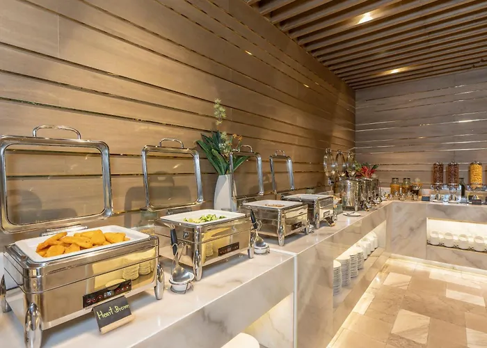Hotel met zwembad: Hotel Amber Pattaya