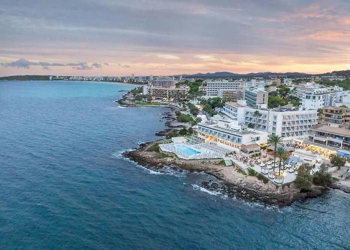 Atolon & Kaafu Beach Club