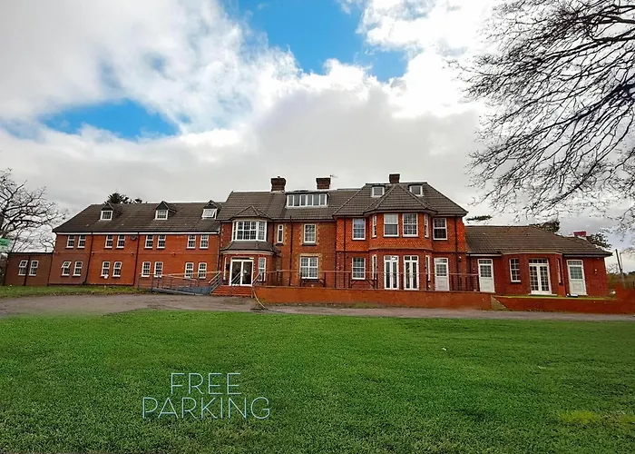 Trivelles Gatwick Hotel & Airport Parking
