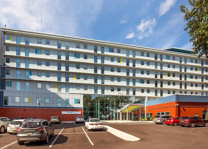 Aloft New York Laguardia Airport