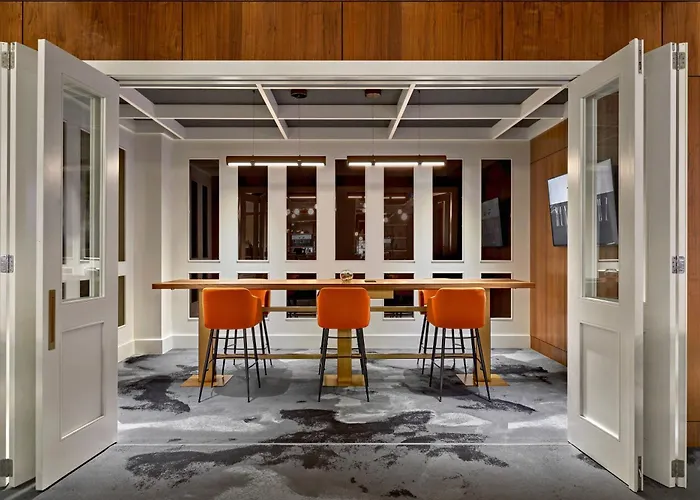 Courtyard By Marriott South