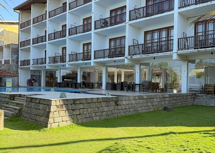 Serendib Beach Hotel