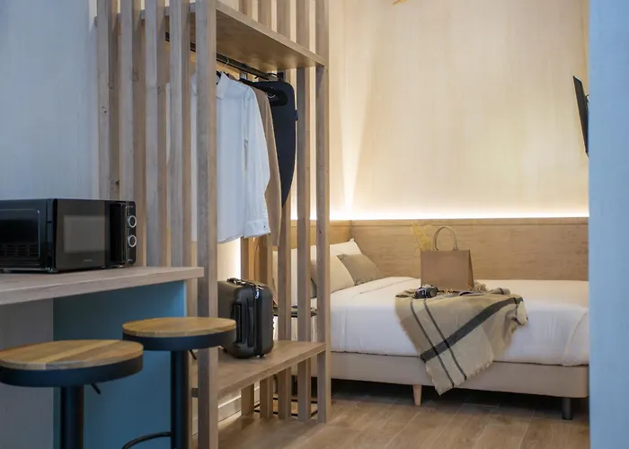 Nomad Haux Mestalla Room 101