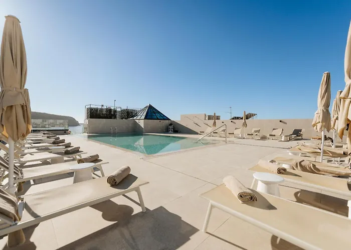 Reveron Plaza