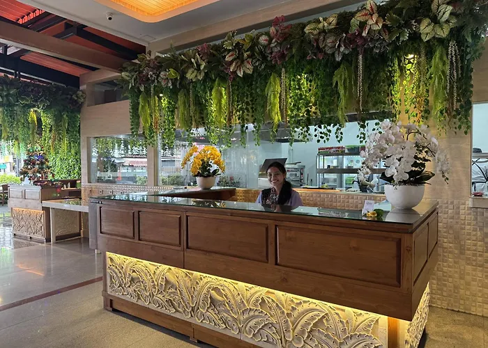 Green Garden Hotel