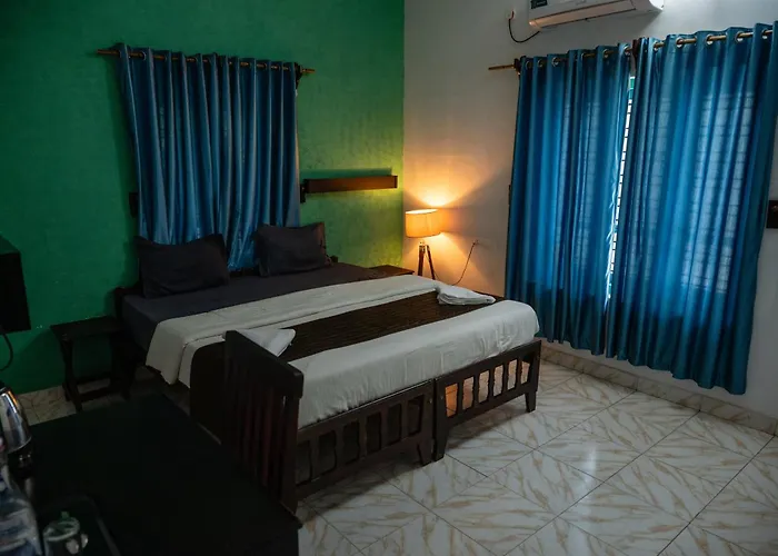 Beach hotel: Sky Frame Beach Resort