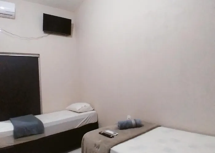 Hotel America 2