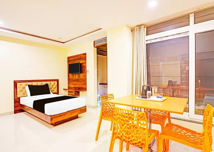 4 star hotel: Townhouse Itpl Formerly Royal Rooms