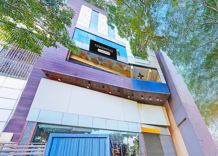 4 star hotel: Townhouse Itpl Formerly Royal Rooms